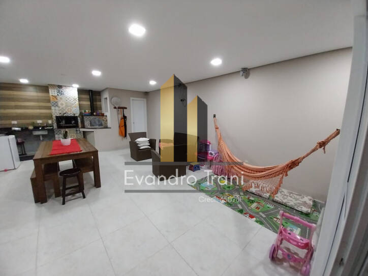 Casa à venda com 4 quartos, 241m² - Foto 10