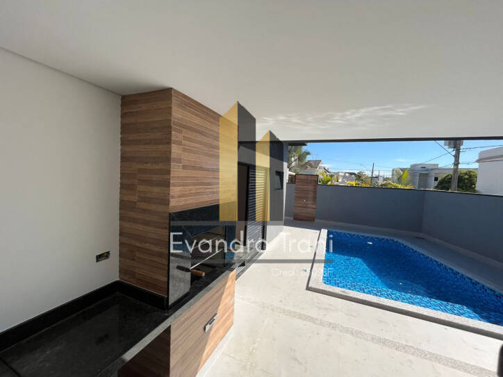 Casa à venda com 4 quartos, 220m² - Foto 5