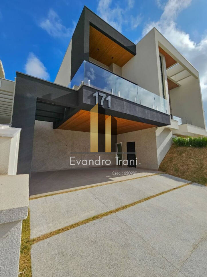 Casa à venda com 4 quartos, 450m² - Foto 2