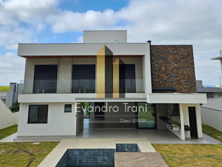 Casa à venda com 4 quartos, 450m² - Foto 6