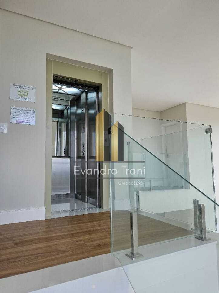 Casa à venda com 4 quartos, 450m² - Foto 15