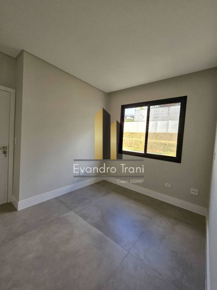 Casa à venda com 4 quartos, 450m² - Foto 22