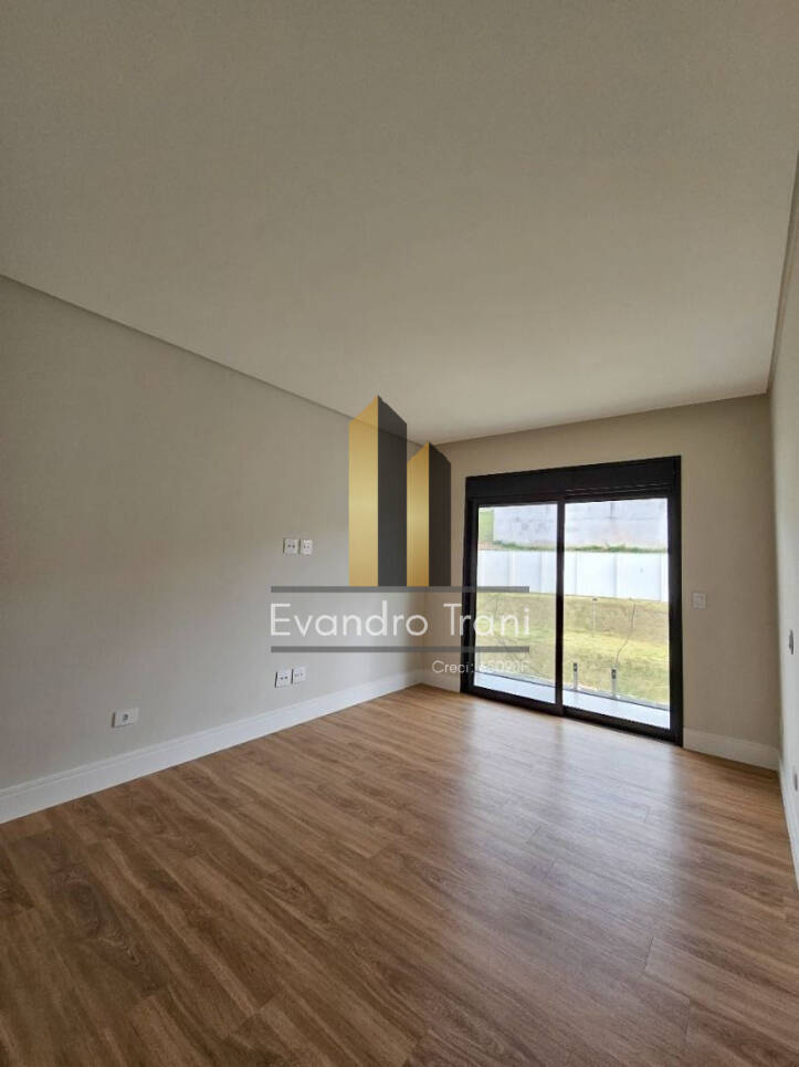 Casa à venda com 4 quartos, 450m² - Foto 32