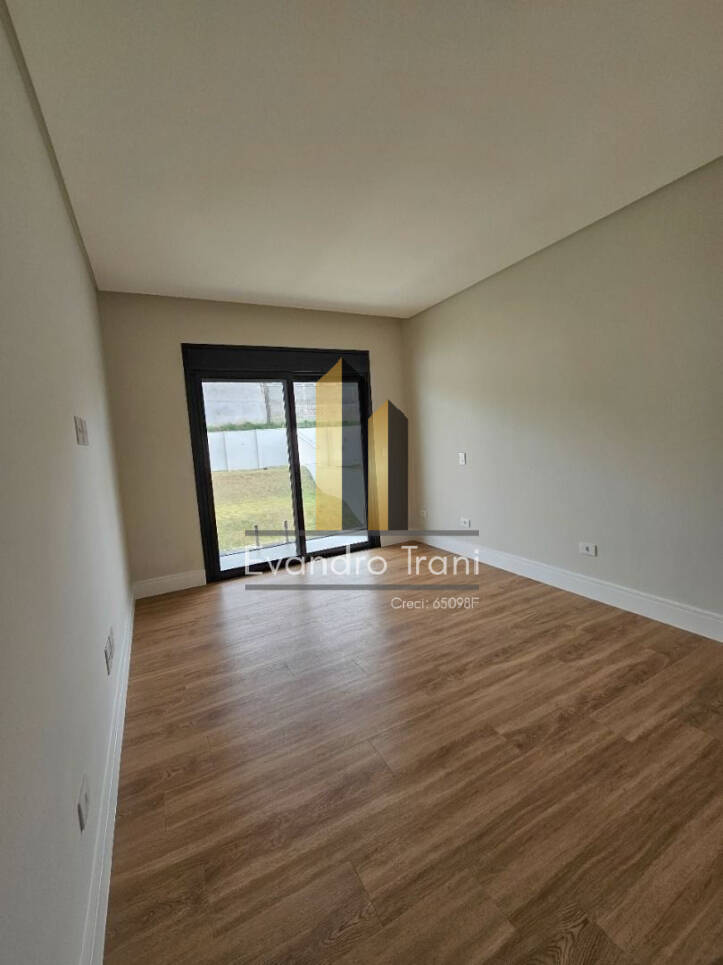 Casa à venda com 4 quartos, 450m² - Foto 34