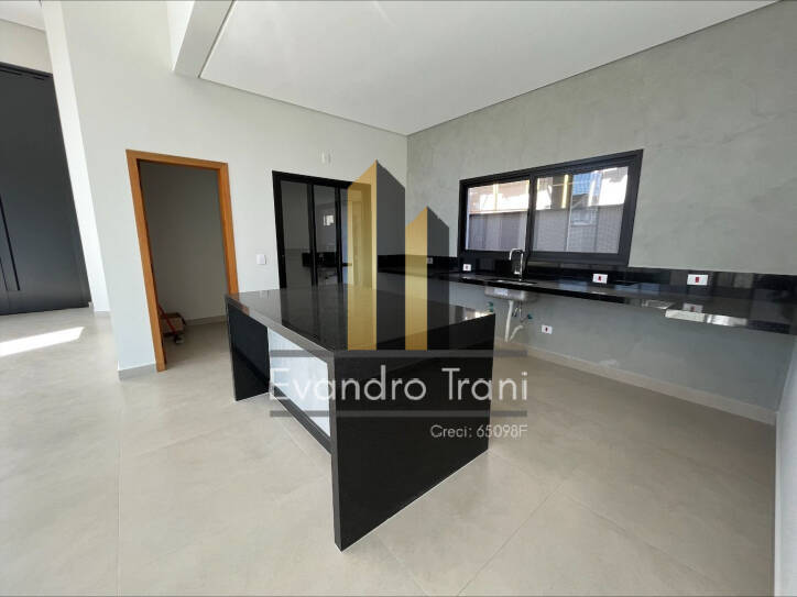 Casa à venda com 3 quartos, 333m² - Foto 17