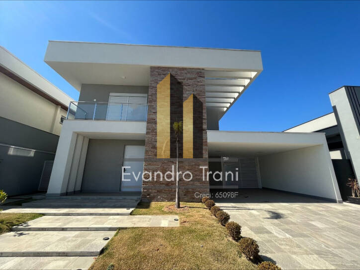 Casa à venda com 3 quartos, 285m² - Foto 2