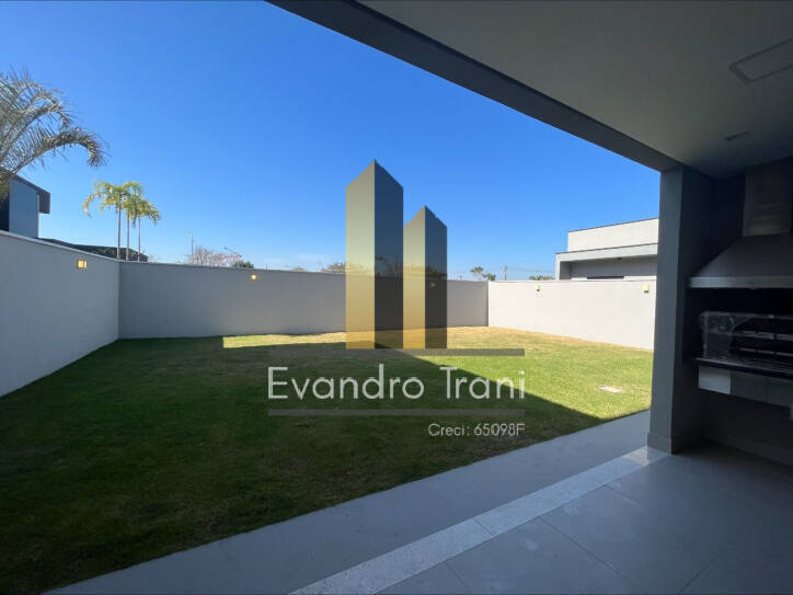 Casa à venda com 3 quartos, 285m² - Foto 8