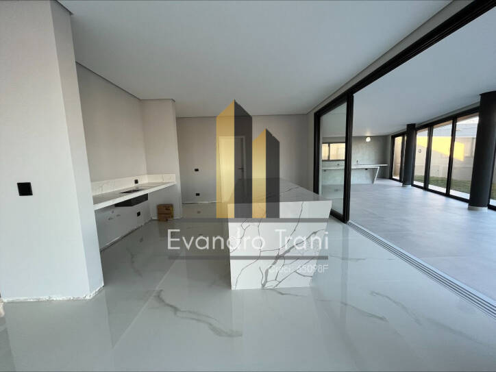 Casa à venda com 5 quartos, 600m² - Foto 10