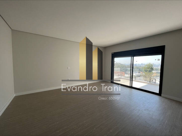 Casa à venda com 4 quartos, 620m² - Foto 3