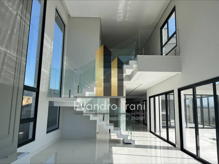 Casa à venda com 4 quartos, 620m² - Foto 9