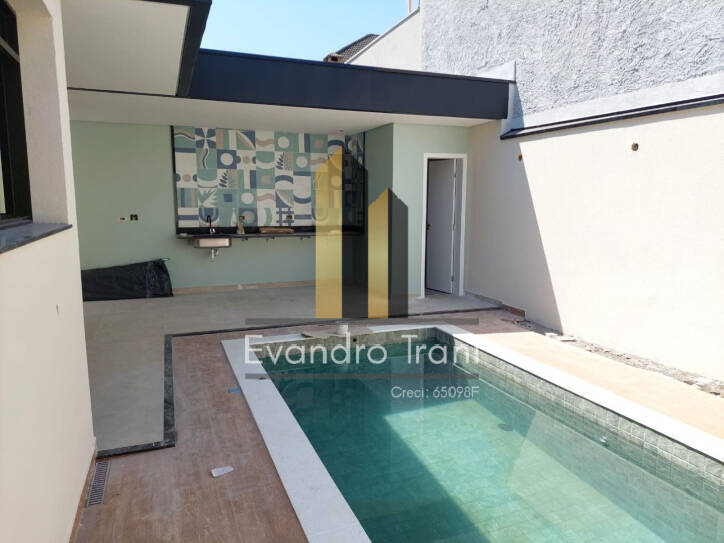 Casa à venda com 4 quartos, 230m² - Foto 4