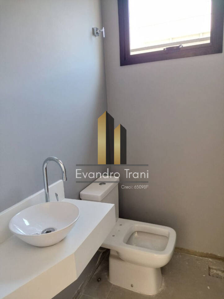 Casa à venda com 4 quartos, 230m² - Foto 17