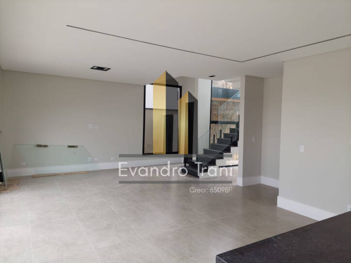 Casa à venda com 4 quartos, 237m² - Foto 5