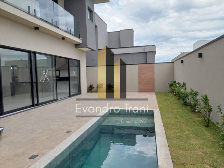 Casa à venda com 4 quartos, 237m² - Foto 18