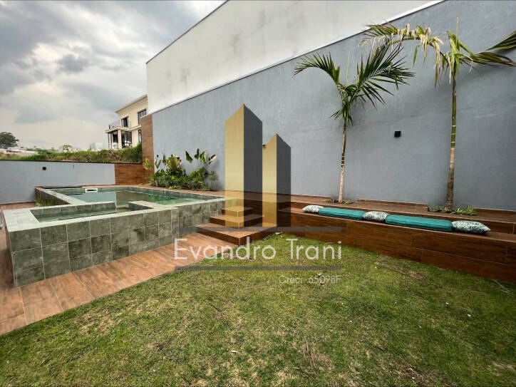 Casa à venda com 5 quartos, 321m² - Foto 10