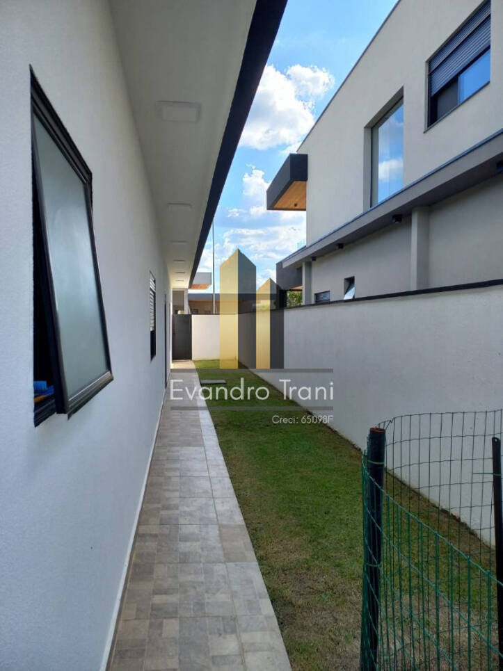 Casa à venda com 4 quartos, 280m² - Foto 15