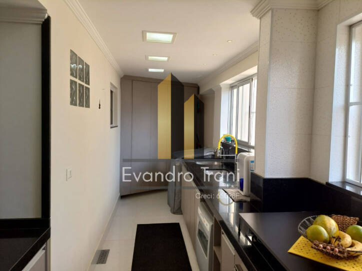 Apartamento à venda com 2 quartos, 94m² - Foto 18