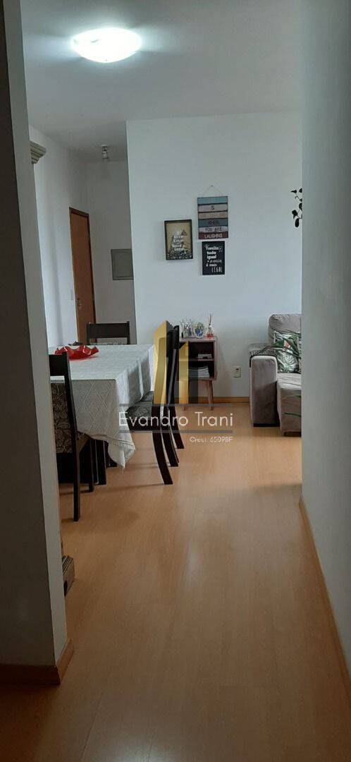 Apartamento à venda com 2 quartos, 62m² - Foto 10