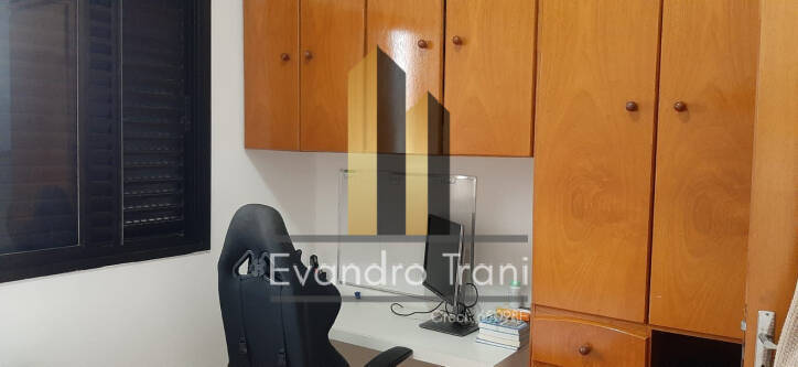 Apartamento à venda com 2 quartos, 62m² - Foto 11