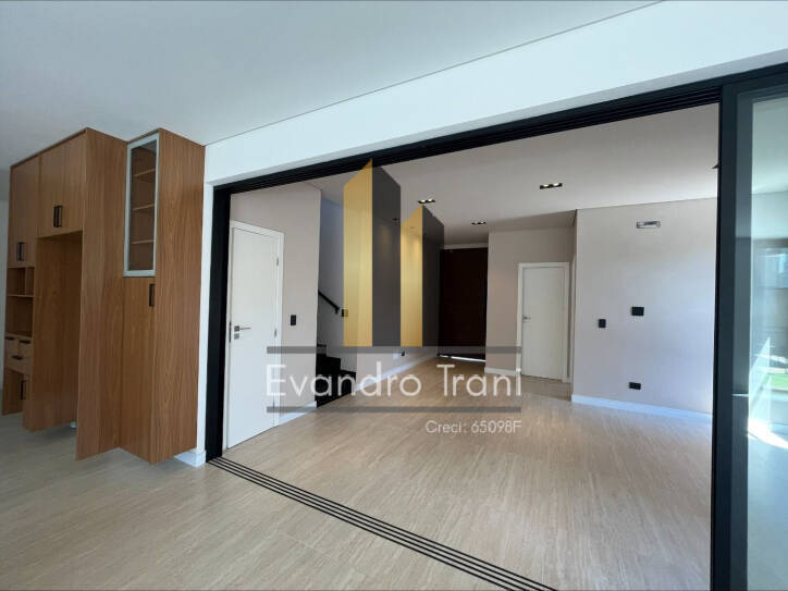 Casa à venda com 4 quartos, 320m² - Foto 7