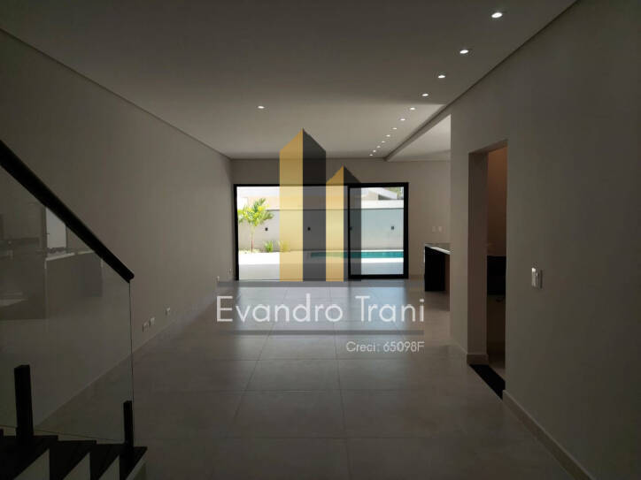 Casa à venda com 3 quartos, 225m² - Foto 7