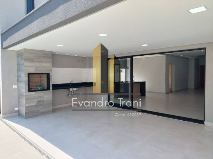 Casa à venda com 3 quartos, 225m² - Foto 26