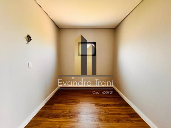 Casa à venda com 4 quartos, 354m² - Foto 13