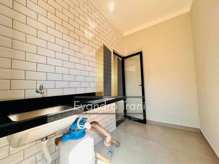 Casa à venda com 4 quartos, 221m² - Foto 12