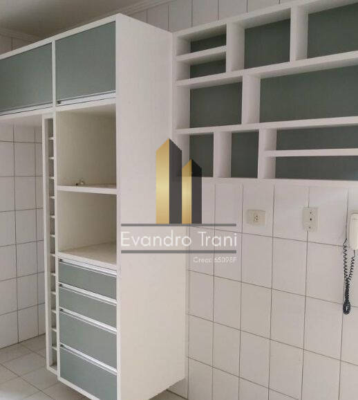 Apartamento à venda com 3 quartos, 105m² - Foto 11