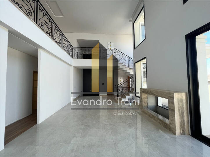 Casa à venda com 4 quartos, 450m² - Foto 8