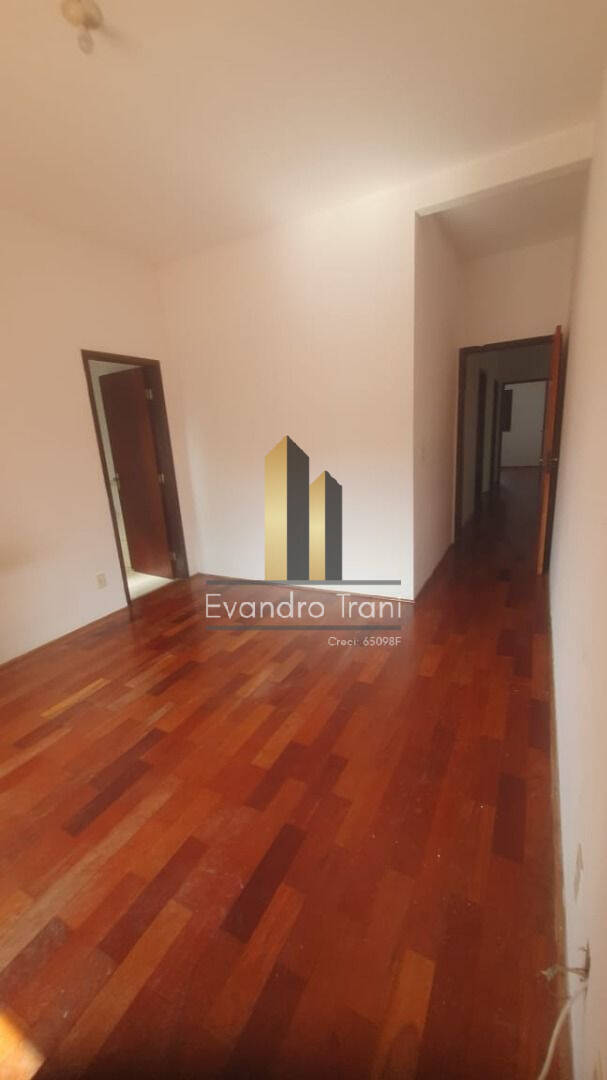 Casa à venda com 3 quartos, 150m² - Foto 4