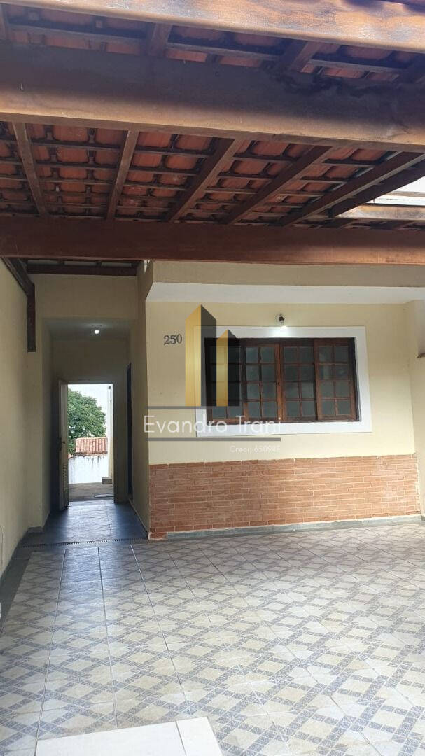 Casa à venda com 3 quartos, 150m² - Foto 14